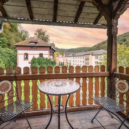 Bismarck Apt Mit Schoenem Balkon Bad Ems Esterno foto