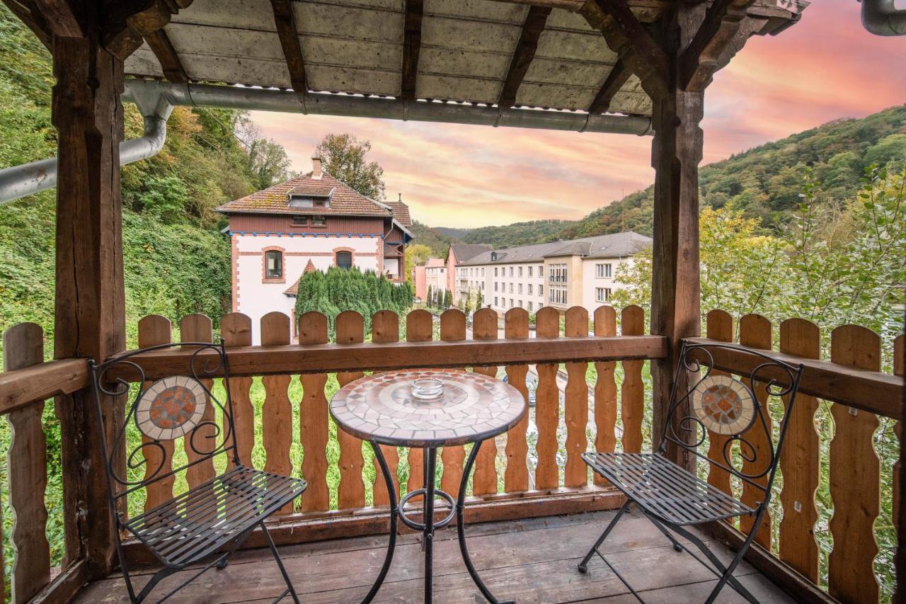 Bismarck Apt Mit Schoenem Balkon Bad Ems Esterno foto
