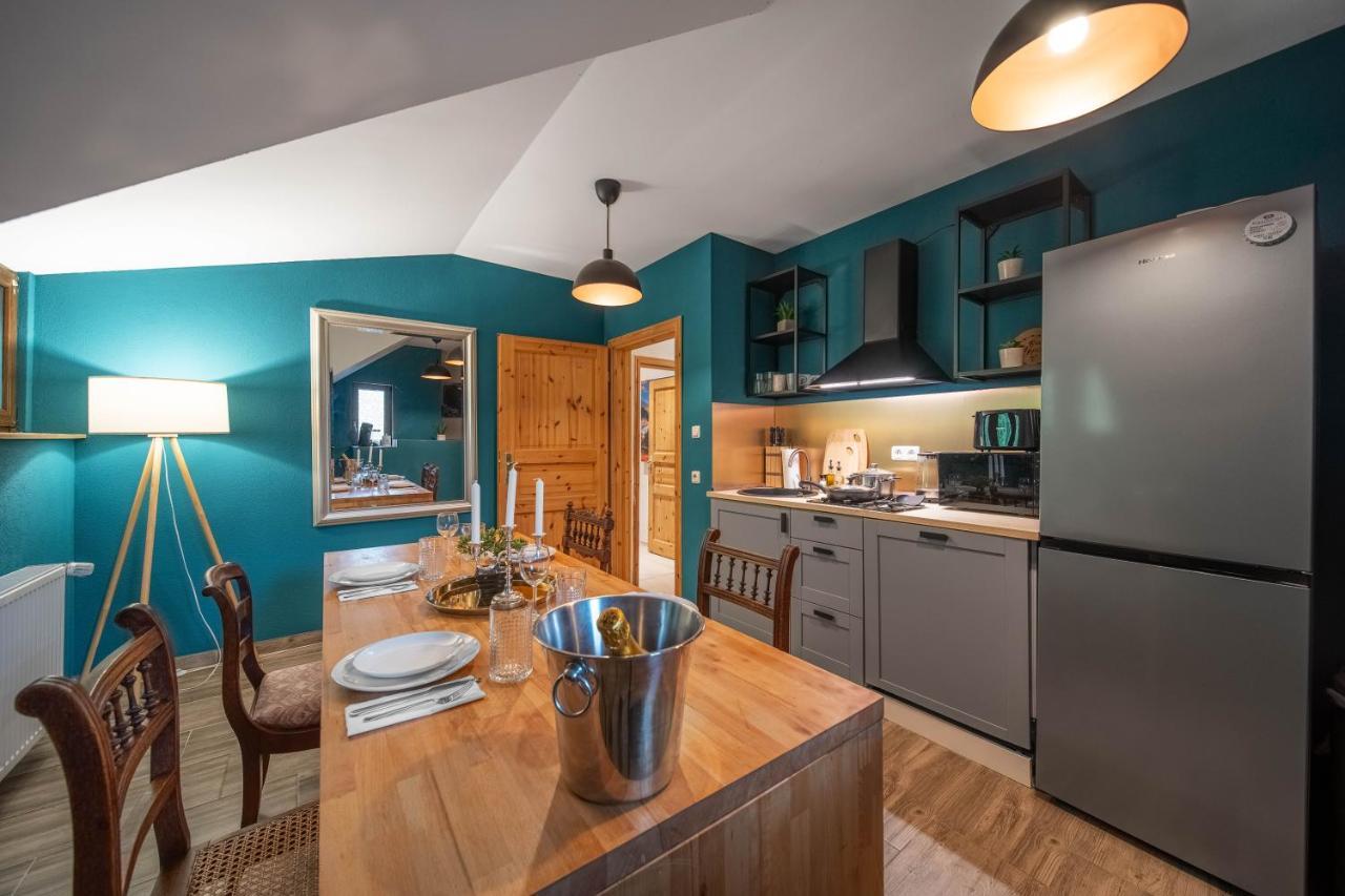 Bismarck Apt Mit Schoenem Balkon Bad Ems Esterno foto
