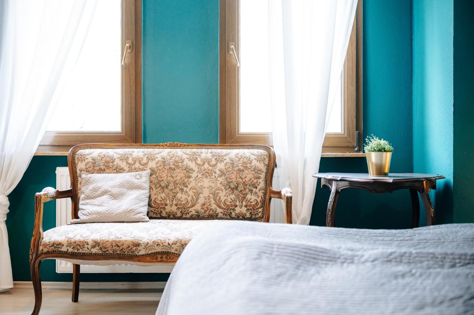 Bismarck Apt Mit Schoenem Balkon Bad Ems Esterno foto