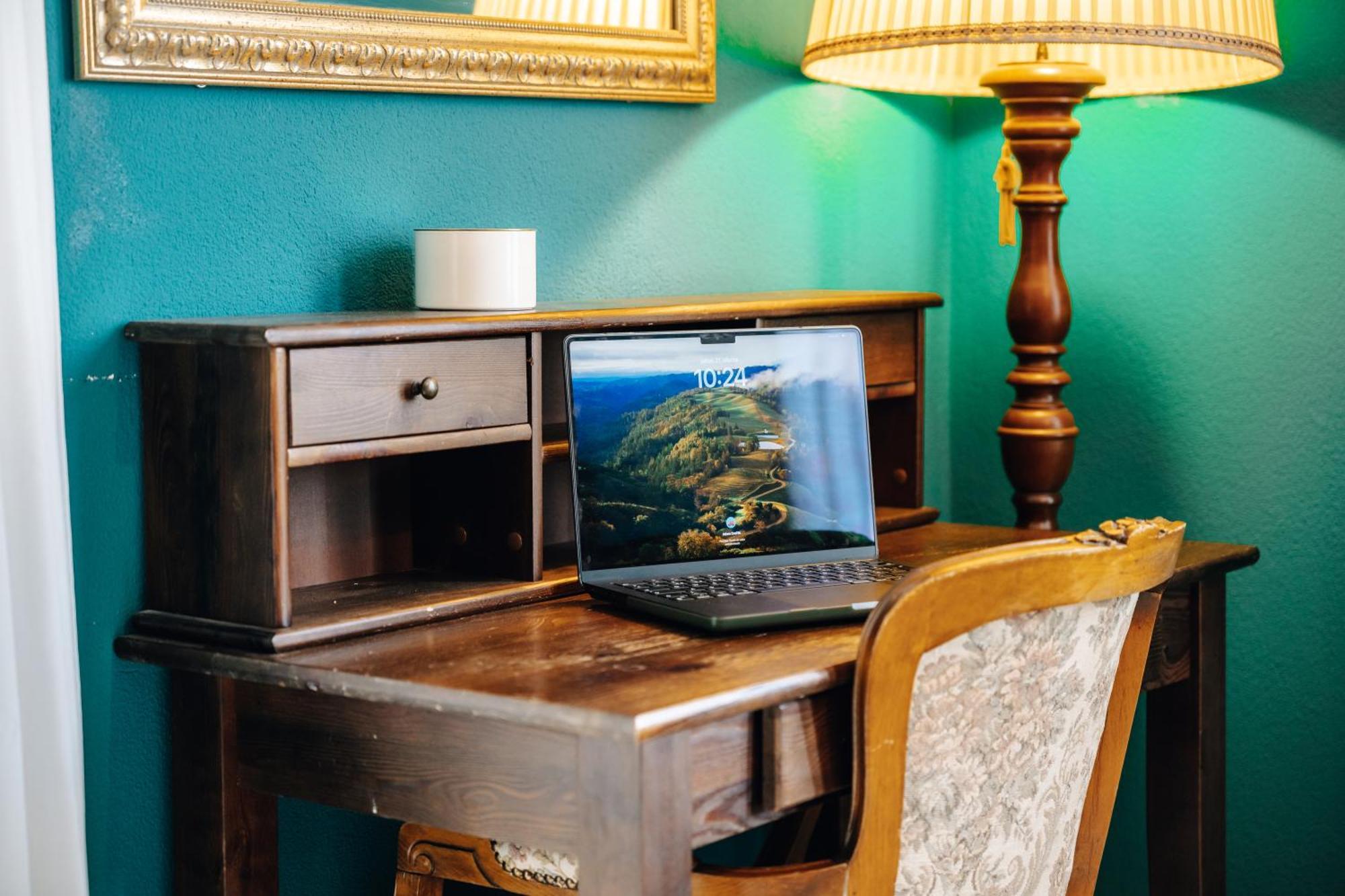 Bismarck Apt Mit Schoenem Balkon Bad Ems Esterno foto