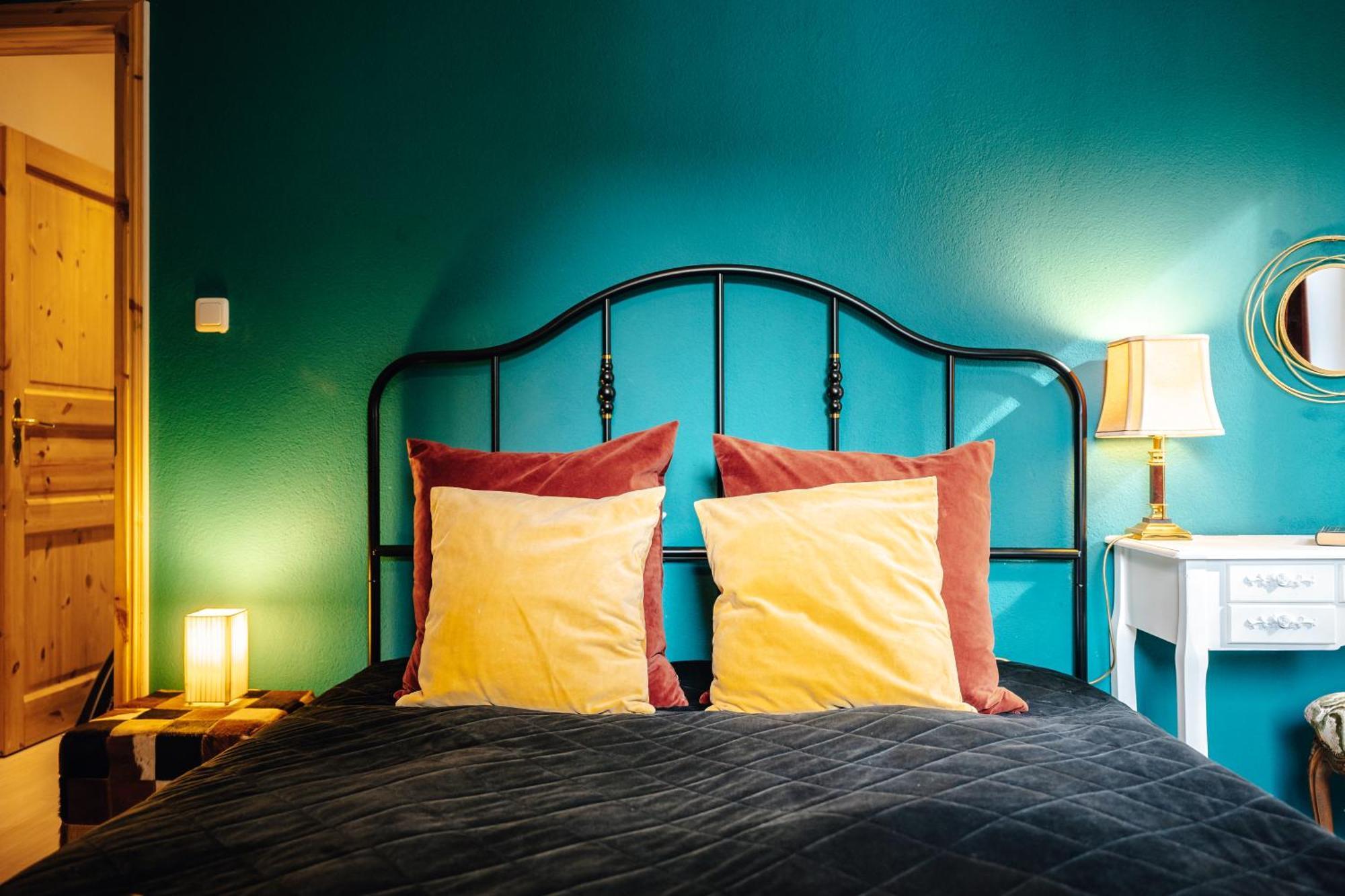 Bismarck Apt Mit Schoenem Balkon Bad Ems Esterno foto